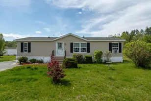 15 Elm St, Epsom, NH 03234 - Photo 1