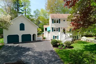 6 Mohawk St, Hampton, NH 03842 - Photo 1