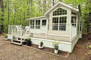 113 Oak Ln, Wakefield, NH 03830 - Photo 1