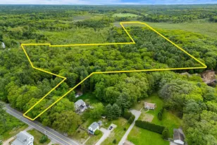 204 N Haverhill Rd, Kensington, NH 03833 - Photo 1