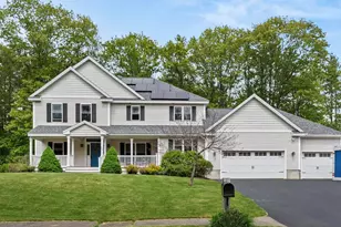 108 Boxwood Ln, Dover, NH 03820 - Photo 1