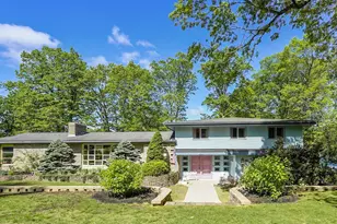 127 Peele Rd, Nashua, NH 03062 - Photo 1