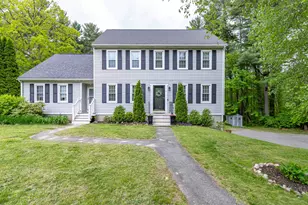9 B Coleman Pl, Londonderry, NH 03053 - Photo 1