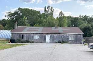 84 S Main St, Seabrook, NH 03874 - Photo 1