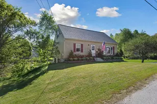 25 Willow St, Littleton, NH 03561 - Photo 1