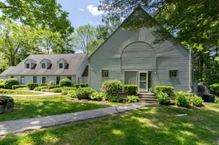 7 Glengarry Dr, Stratham, NH 03885 - Photo 1