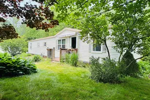 3 Englewood Dr, Raymond, NH 03077 - Photo 1