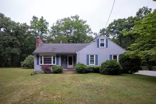 105 Lawrence Rd, Salem, NH 03079 - Photo 1