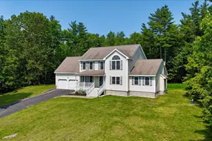 18 Sherman Dr, Raymond, NH 03077 - Photo 1