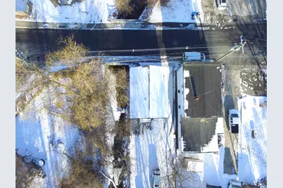 32 South Avenue, Derry, NH 03038 - Photo 1