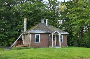 17 Old Newport Rd, Claremont, NH 03743 - Photo 1