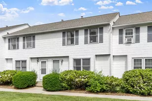 32 Lochmere Ln, Nashua, NH 03063 - Photo 1