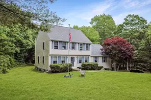 7 Williamine Dr, Newton, NH 03858 - Photo 1