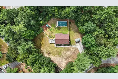 11 Albany Avenue, Londonderry, NH 03053 - Photo 1