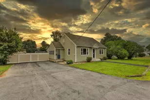 45 Hunt St, Nashua, NH 03060 - Photo 1