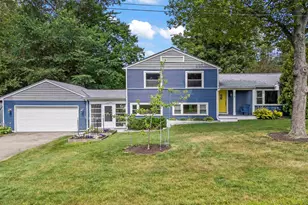 118 Cocheco St, Dover, NH 03820 - Photo 1