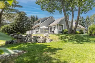 34 Harborview St, New Castle, NH 03854 - Photo 1