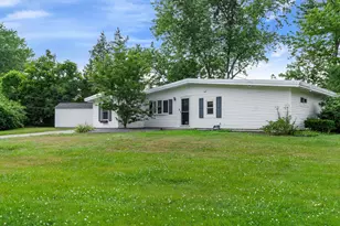 21 Arbor St, Dover, NH 03820 - Photo 1