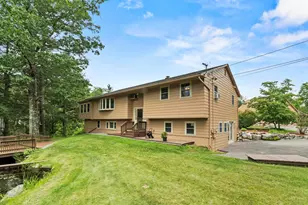 15 Boulder Dr, New Boston, NH 03070 - Photo 1