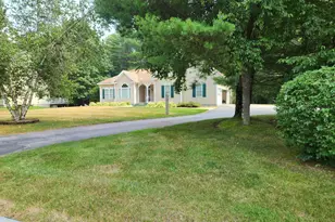 18 Hayward Brook Dr, Concord, NH 03301 - Photo 1