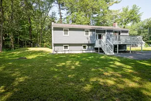 25 Bartlett St, Kingston, NH 03848 - Photo 1