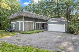 124 Exeter Rd, North Hampton, NH 03862 - Photo 1