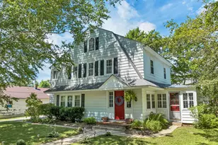 8 Garland St, Plymouth, NH 03264 - Photo 1