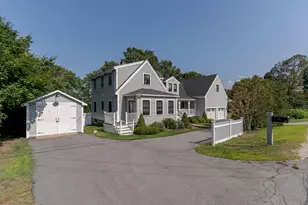 274 Dover Point Rd, Dover, NH 03820 - Photo 1