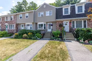 7 Foxtail Ln, Goffstown, NH 03045 - Photo 1