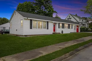 144 Oakland Ave, Manchester, NH 03109 - Photo 1