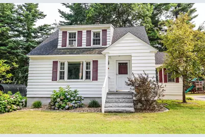 32 Geneva Street, Manchester, NH 03102 - Photo 1