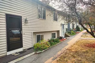 901 Mammoth Rd, Manchester, NH 03104 - Photo 1