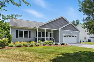 102 Cherrywood Dr, Nashua, NH 03062 - Photo 1
