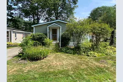 32 Lindenshire Avenue, Exeter, NH 03833 - Photo 1