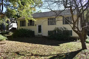 3 Anna Cir, Derry, NH 03038 - Photo 1