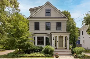 54 Lincoln Ave, Portsmouth, NH 03801 - Photo 1