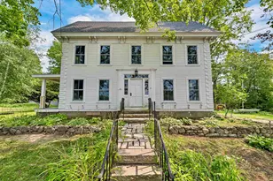 16 Green St, Wolfeboro, NH 03894 - Photo 1