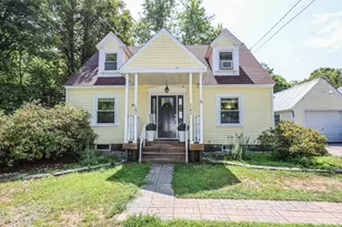 21 N Mast St, Goffstown, NH 03045 - Photo 1