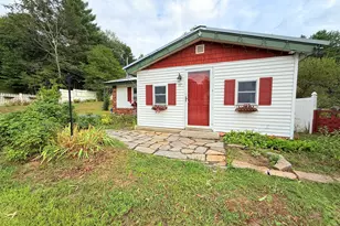 37 Grandview St, Claremont, NH 03743 - Photo 1