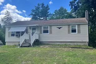 17 General Pulaski Dr, Salem, NH 03079 - Photo 1