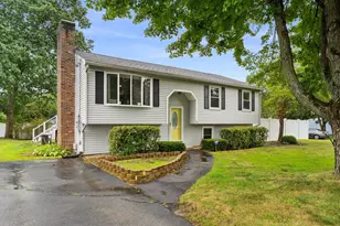 13 Blackstone St, Hudson, NH 03051 - Photo 1