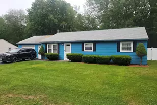 18 Corson St, Rochester, NH 03867 - Photo 1