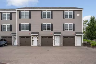 3 Nutfield Ct, Derry, NH 03038 - Photo 1