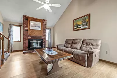 27 Country Hill Road, Nashua, NH 03063 - Photo 1