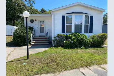 27 Stacey Avenue, Seabrook, NH 03874 - Photo 1