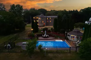 28 Old Auburn Rd, Derry, NH 03038 - Photo 1