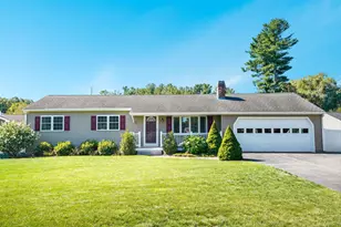 2 Belgian Pl, Nashua, NH 03062 - Photo 1