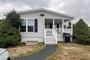 290 Calef Hwy, Epping, NH 03042 - Photo 1