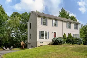 7 Grebenstein Dr, Newton, NH 03858 - Photo 1