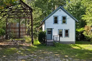 25 Huckins St, Ossipee, NH 03814 - Photo 1